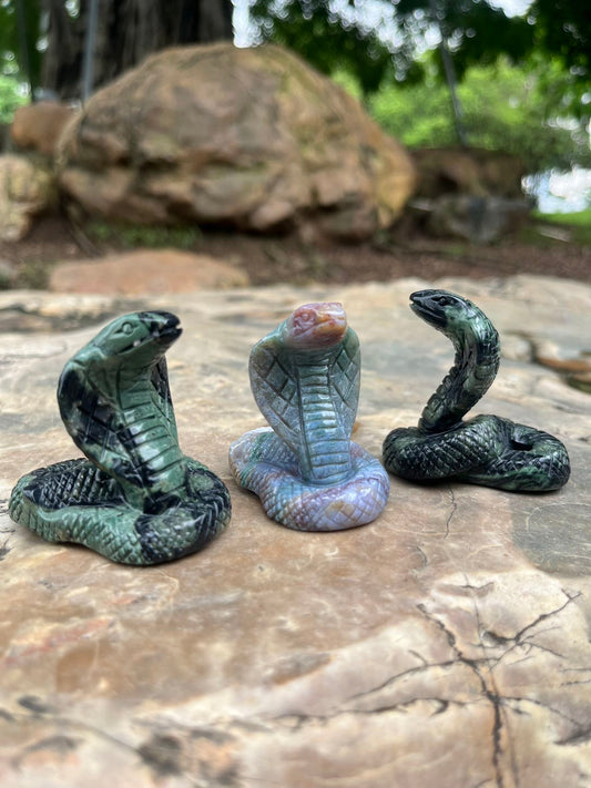 Cobra Carving Fine Carving