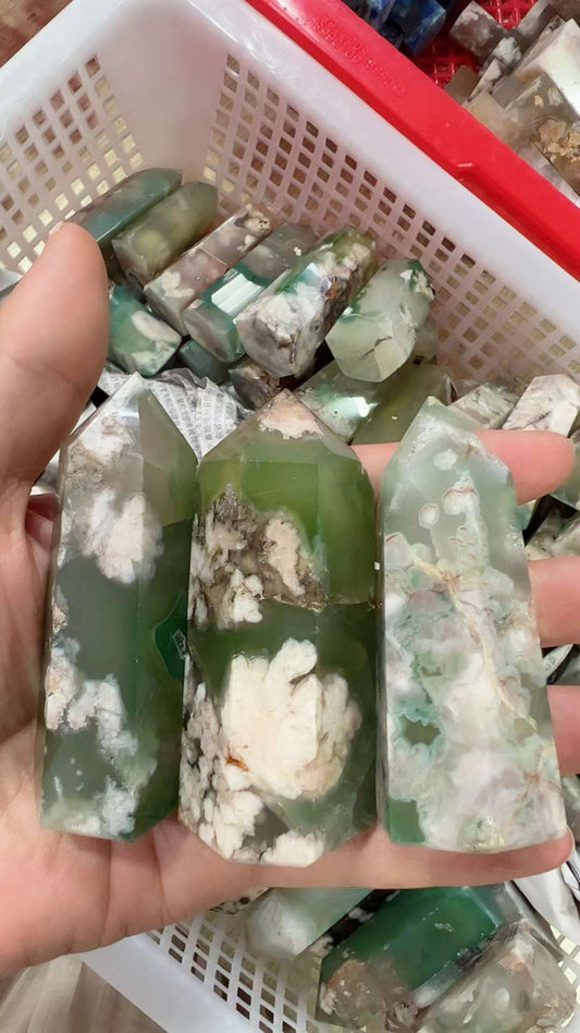 Green Flower agate Tower High Quality