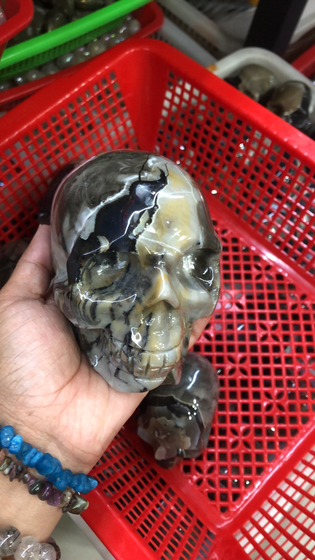 Volcano Agate Skull UV Reaction