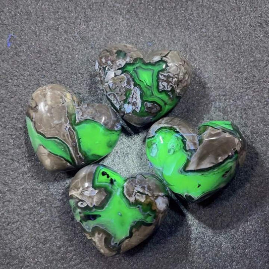 Volcano Agate Heart UV Reaction